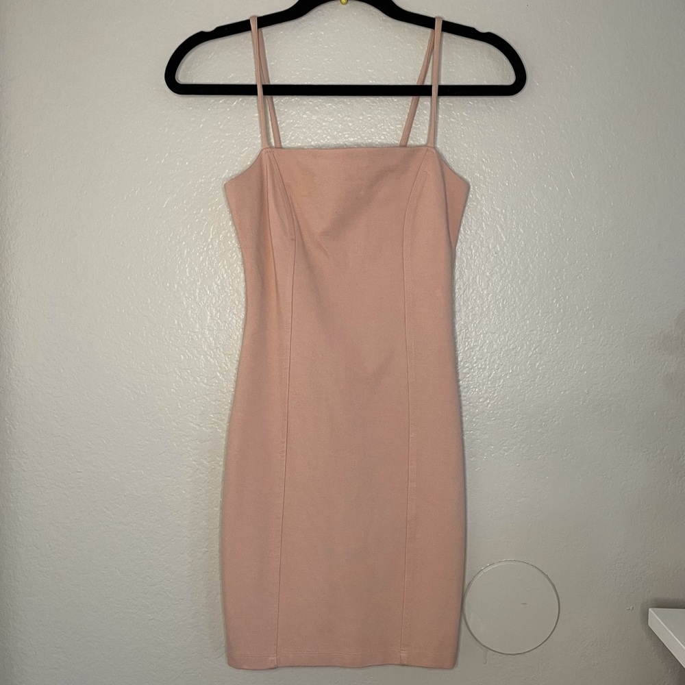 Dress never worn no tags